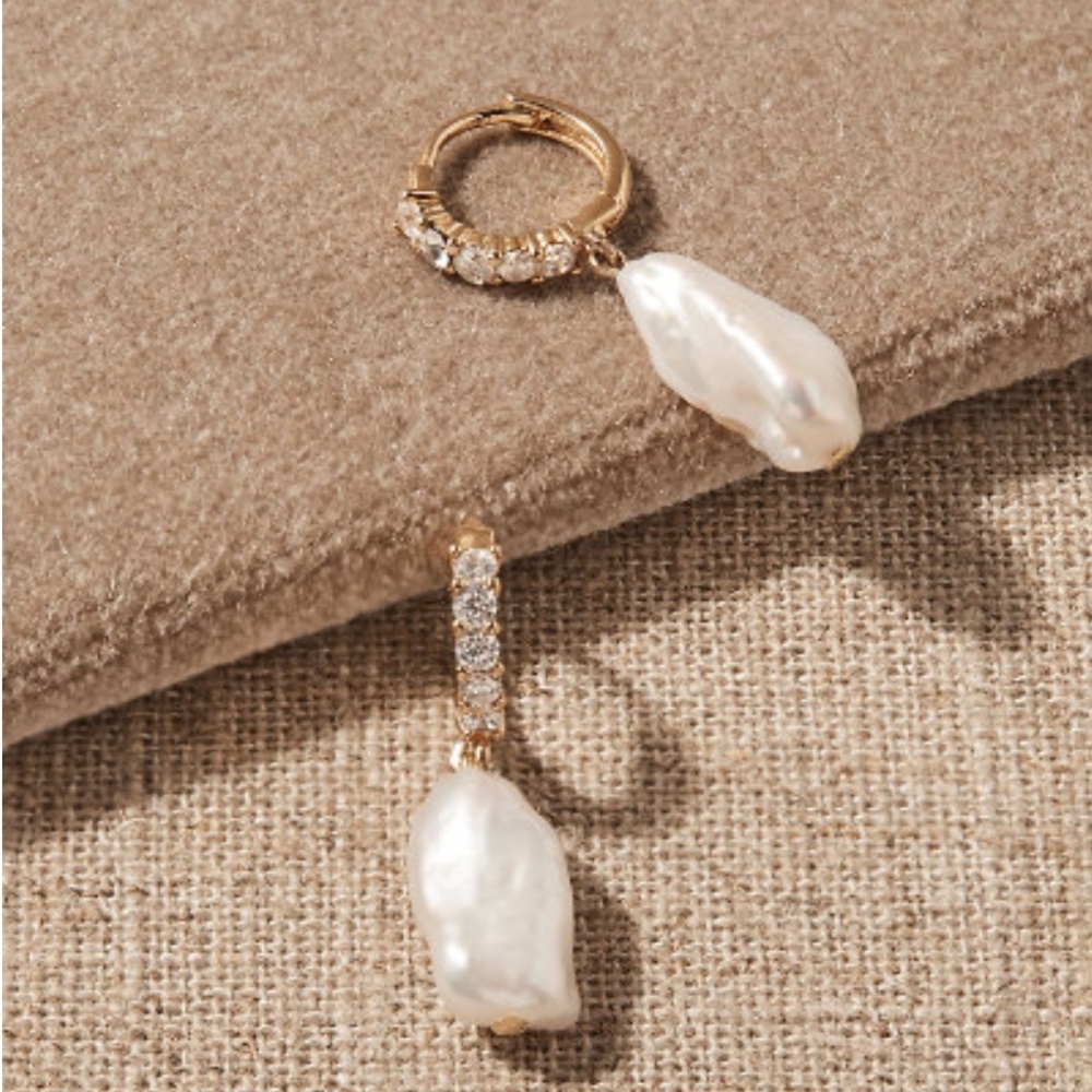 BHLDN Mychelle Huggie Baroque Pearl Gold Crystal Earrings Bridal Wedding NWOT
